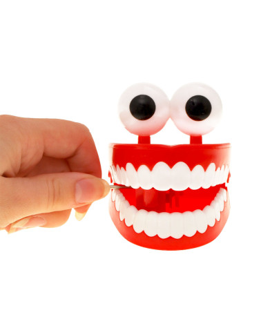 Nakręcana Klekocząca SZCZĘKA chodzące zęby duże oczy Wesoła zabawka ZA1162